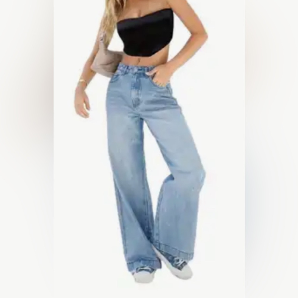 Women's Light Blue Wide-Leg Jeans